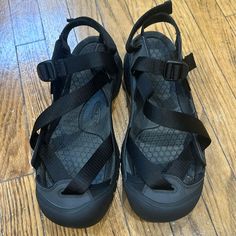 Keen Women’s Waterproof Hiking Sandal - New In Box. Super Comfortable And Durable. Never Worn - I Didn’t Need Them Anymore. Feel Free To Make An Offer! Hiking Sandals, Keen Shoes, Black Sandals, Hiking, Size 10, Feel Free, Sandals, Women Shopping, Black