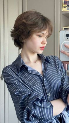 ليلي كولينز, Korean Short Hair, Asian Short Hair, Short Hair Color, Hair Stylist Life, Short Hair Haircuts