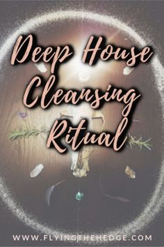 House Spring Cleaning, Spring Cleaning Pictures, Spring Cleaning Organization, Spring Nails 2020, Witchy House, Cleansing Ritual, Spring Cleaning Checklist