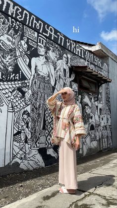 Batik Fashion Hijab, Ootd Dress, Casual Hijab Outfit, Muslimah Fashion Outfits, Outfit Hijab, Ootd Hijab, Modest Fashion Outfits