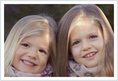 Spanish Royal Family Releases 2017 Christmas Card - 20 Best Holiday Cards From the Spanish Royals Leonor Princess Of Asturias, Princess Sophia, Sister Poses, Princess Leonor