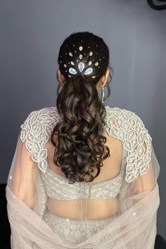 Engagement Hairdo, Hairstyles For Engagement, Bridal Pony, Latest Hairdo, Hairstyle For Brides, Engagement Hairstyle, Western Hairstyles, Lehenga Look, Messy Ponytail Hairstyles