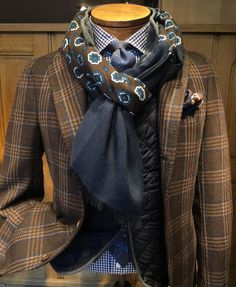 Elegants Outfits, Mens Scarf Fashion, Mens Dressing Gown, Mohamed Ali, Mens Scarf, Gq Fashion, Luxury Menswear, Mens Fashion Edgy, Bespoke Fashion