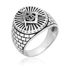 Made from high quality Sterling Silver (925). Approx. weight: 10gr. Frontal height approx. 3/4" (20mm). Masonic theme. Stamped 925. Delivered in a free gift box. Men's Jewelry Rings, Toe Rings, Signet Ring, 925 Sterling Silver Jewelry, Sterling Silber, Compass, Silver 925, Sterling Silver Jewelry, 925 Silver