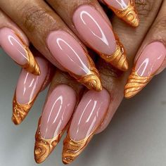 Best French Manicure, Copper Nails Designs, New Year Nail Art, Classic Manicure, New Year Nail, Brown Acrylic Nails, Copper Nails, New Years Nail Designs, Manicure Designs