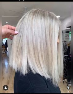 Crescent Bangs Hair, Icy Blonde Mid Length Hair, White Blonde Hair Balayage, Shoulder Length Blonde Hair Straight, Short Icy Blonde Hair, Full Head Blonde Foils, Platinum Blonde Lob