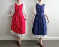 "This lovely apron dress will fulfill your cottagecore dreams❁ Vintage style pinafore apron dress is a perfect gift for her who loves the garden, Flowers, cooking, and baking in the kitchen. * Size: S/M    Length: 43\"    Waistband width: 31.5\"    Waist ties:  37.4\"    Shoulder to waistband: 13.75\"    Bust size up to 38\" * Size: L/XL    Length: 46\"    Waistband width: 42.5\"    Waist ties:  37.4\"    Shoulder to waistband: 16.9\" More colors: https://www.etsy.com/listing/985493238/ Undergarment: https://www.etsy.com/listing/1343624855/ Made of 100% cotton. Soft & lightweight But durable, Keep you from stains. H-back style neck and long waist ties make it fit for your body shape.  The unique side slit design gives the natural flutter as a move. with the skirt, dress, or jeans 💕  It wi Cottagecore Dress With Apron, Vintage Cotton Pinafore Dress For Spring, Summer Cotton Ruffled Pinafore Dress, Summer Cotton Ruffle Pinafore Dress, Blue Cotton Pinafore Dress With Pockets, Pinafore Apron, Style Cottage, Cute Aprons, Apron Dress