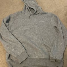 Never Worn Nike Grey Top, Gray Nike Hoodie Women, Grey Sweatshirt Nike, Grey Nike Sweatshirt Women, Grey Nike Hoodies, Nike Sweatshirt Gray, Grey Nike Hoodie Womens, Mens Nike Hoodie, Gray Nike Hoodie