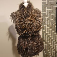 Beautiful Fox Vest, Bought At Barney's Fur Salon. Elastic Leather , Pockets And 3 Hidden Closures Clasps. Worn Twice. Fox Fur Vest, Fur Vest, Barneys New York, Fox Fur, Fox, Jackets For Women, New York, Elastic, Leather