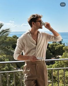 Old Money Habits, Oldmoney Men Outfit, Old School Money, Silent Luxury, Modern Fits, Money Aesthetics, Chique Outfit, Gentleman Aesthetic, Mens Photoshoot Poses