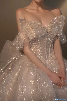 Fancy Cute Dresses, Big Ball Gowns, Big Wedding Dresses, Fantasy Outfits, Forest Aesthetic, Clothes Reference, Gaun Fashion, Wedding Dress Sequin, 파티 드레스