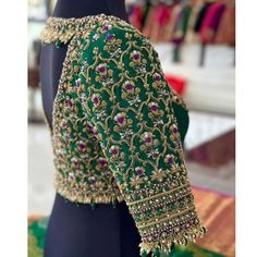 Dm@9640490158 Designer Emblished maggam work customised blouses Fabric: cottonsilk Dispatch: 4 days Price : . 8000unstitched 8500stitched Colours and sizes can be customised accordingly Gold Blouse Designs, Green Blouse Designs, Netted Blouse Designs, Bridal Blouses, Latest Bridal Blouse Designs, New Saree Blouse Designs, Traditional Blouse Designs, Latest Model Blouse Designs, Cutwork Blouse Designs