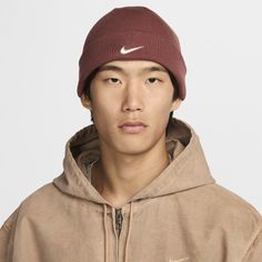 Crafted for warmth, comfort and style—this modern, low-depth knit hat has you covered in the cold. Brown Windproof Beanie Hat, Nike Winter Beanie Hat, Brown Beanie Cap, One Size Fits Most, Slouchy Brown Beanie Cap, Brown Outdoor Beanie One Size, Texture Product, Nike Hat, Grey Beanie, Swoosh Logo