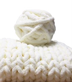 PRICES MAY VARY. ✅ Jumbo Chenille Yarn: super fluffy and soft; Get unique and fashion arm knitting, big stitch projects or large hand knit items with this super soft bulky puffy blankets chenille yarn that does all the color switching for you! ✅ Chunky Chenille Yarn is super cozy and fluffy, almost as thick as super chunky Merino wool but much lighter and softer! a classic chioce of all your knitting craft projects, and excellent chioce if you want a yarn that's machine washable and stretchable Arm Knitting Yarn, Diy Knit Blanket, Chunky Knit Throw Blanket, Fancy Hands, Hand Knit Blanket, Super Chunky Yarn, Chunky Knitting, Chunky Knit Throw, Weaving Yarn