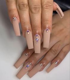 Tapered Square Nails Diamonds, Simple Rihstone Nails, Solid Color Nails With Rhinestones, Long Plain Acrylic Nails With Diamonds, Acrylic Nail Gem Designs, Acrylic Nails With Gems Rhinestones, Long Clear Nails With Rhinestones, Gold Square Nail Designs, Plain Nails With Rhinestones