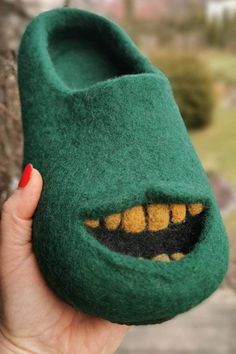 Dark green slippers for a smile lover. Special gift for him, or for her is made from natural sheep's wool. These room slippers has many features that are important for your feet like keeps your feet fresh, improves blood circulation, massages feet or has high durability. Perfect material for comfortable relax slippers. Rubber sole slippers are non slip item so it is safe to walk on wooden floor and and also can be used on wet floor. Feet in slippers with latex, more breathable Woolen slippers ar Handmade Round Toe Slippers For Gifts, Handmade Casual Slippers As Gift, Comfortable Green Closed Toe Slippers, Handmade Casual Slippers As A Gift, Handmade Casual Slippers For Gifts, Handmade Casual Slippers For Gift, Casual Green Slippers With Soft Sole, Comfortable Green Slippers For Winter, Handmade Casual Indoor Slippers