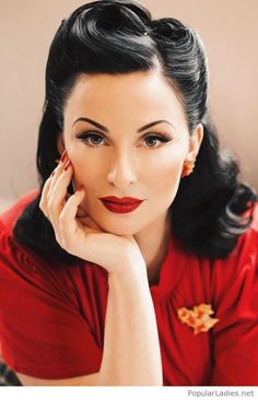 Stile Pin Up, Mode Rockabilly, Rockabilly Mode, Rockabilly Hair, Smink Inspiration