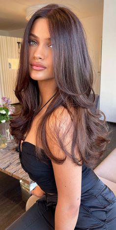 Hair Color 2022, Machiaj Smokey Eyes, Shades Of Brown Hair, Brown Hair Colour, Hair Colors For Short Hair, Hair Colors For Blondes, Dark Fall Hair Colors, Dark Fall Hair, Brown Hair Shades