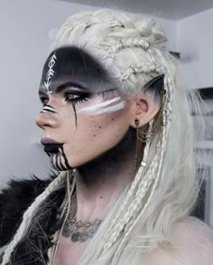 Mark Bryan, Fantasy Make-up, Maquillage Yeux Cut Crease, Drag Make-up, Front Braids, Halloween Tattoo, Smink Inspiration