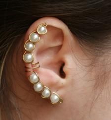 Customers jewelry craft show - Pandahall.com Pearl Ear Cuffs, Ear Cuff Diy, Pearl Ear Cuff, Wire Ear Cuffs, Pinterest Jewelry, Craft Show, Cuff Jewelry, Diy Wire Jewelry