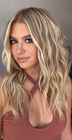 Hair Colour Ideas, Highlights Summer, Medium Blonde Hair, Summer Balayage, Spring Hair Color, Highlights Hair, Caramel Highlights