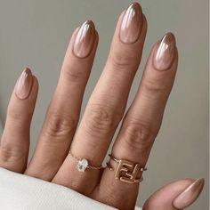 6x viral nail designs voor herfst nagels — STYLE STORIES Unghie Sfumate, Cute Pink Nails, Brown Nails Design, Simple Fall Nails, Chrome Nails Designs, Nude Nail Designs, Winter Nail Designs, Chrome Nails