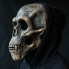 With a meticulously detailed finish and realistic texture, this mask offers a truly spooky look that won't go unnoticed. Made with high quality materials, it ensures comfort and durability, allowing you to wear it for hours without discomfort. Its anatomical details, such as sharp teeth and cracks in the skull, add authenticity and terror to your costume. Ideal for a wide range of events, from theme parties to cosplay photo shoots, ensuring you will always be the center of attention. All models Halloween Phantom Mask, Gothic Skull Masks And Prosthetics For Halloween, Horror Skull Mask For Cosplay, Halloween Masquerade Skull Mask And Prosthetics, Horror Skull Masks And Prosthetics For Halloween, Horror Costume, Costume Masks, Skull Mask, Sharp Teeth