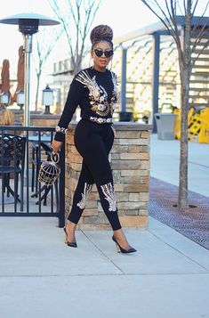 Black Formal Outfit, Pants Embellished, Black Women Short Hairstyles, Bouidor Photography, Coat Women Fashion, Pants Fit, Fashionista Clothes, Tiered Maxi Dress, Fashion Joggers