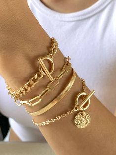 Free Returns ✓ Free Shipping✓. 4pcs Minimalist Disc Charm OT Buckle Chain Bracelet Set For Women For Daily Jewelry Accessories- Women Bracelet Sets at SHEIN. Gold Bracelets Stacked, Bones Bracelet, Boho Styl, Gold Bracelet Set, The Bangles, Stil Boho, Wrist Jewelry, Buckle Bracelet, Estilo Punk