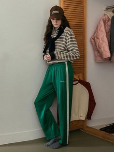 Composition : Polyester 52%, cotton 42%, polyurethane 6%Color : GreenCountry of Origin : Republic of Korea Jersey Pants, Casual Pants, Composition, The Originals, Clothes For Women, Lace, Pants, Green, Clothes