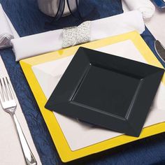 10Inch Modern Black Square Plastic Disposable Dinner Plates With Glossy Finish Plastic Dinnerware Sets, Disposable Plastic Plates, Midnight Blue Color, Elegant Wedding Reception, Blue Dinnerware, Plastic Dinnerware, Elegant Dinner, Plastic Bowls, Disposable Plates