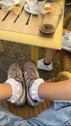 #adidas #brown #socks #aesthetic #cuteoutfitsforschool #autumn Pancakes For Two, Brandy Girl, Girly Essentials, Adidas Hamburg, Vintage Tokyo, Adidas Brown, Brown Adidas, Lizzy Mcalpine, Brown Socks