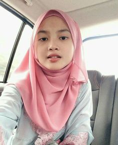 Selfie Hijab, Baby Hijab, Model Hijab, Modern Hijab Fashion, Tutorial Hijab, Muslim Women Fashion, Muslim Women Hijab, Indonesian Girls