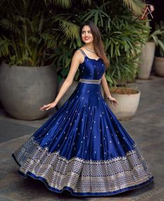 Long Frock Designs, Lehenga Designs Simple, Long Dress Design, Fancy Dresses Long