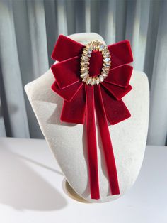 This price is for a brooch only, others are not included. SizeFree SizeLength20Width12 Elegant Christmas Brooches For Formal Occasions, Elegant Christmas Party Brooches, Valentine's Day Party Brooch Jewelry, Elegant Christmas Brooch Jewelry, Elegant Christmas Jewelry With Brooch, Red Brooch For Valentine's Day Party, Elegant Brooch For Valentine's Day, Elegant Valentine's Day Brooch Jewelry, Elegant Valentine's Day Brooch