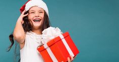 12 days of Christmas gifts ideas for family, friends, and teachers. Giving the 12 days of Christmas gifts with your kids can be the highlight of your holiday! Here are some fabulous ideas! #Christmas #ChristmasGifts #HolidayGifts #GiftGuide #HolidayGiftGuide #GiftIdeas