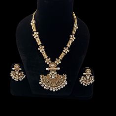 Ethnic Indian Pearl And Gold Necklace Set . High Quality . Elegant Brass Necklaces With Tilla Detail, Elegant Brass Necklaces With Tilla, Elegant Heavy Brass Temple Necklace, Festive Long Brass Necklace, Gold Chandbali Bridal Necklace In Bohemian Style, Gold Bohemian Long Kundan Necklace, Gold Bohemian Long Bridal Necklace, Bohemian Gold Kundan Necklaces, Bohemian Gold Kundan Necklace With Intricate Design