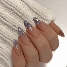 Nails Champagne, Nails Cream, Nails Charms, Nails Coral, Nails With Glitter, Nails Colorful, Nails Chrome, Nails Silver