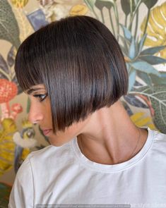 25 Stylish Long to Short Bob Transformations for a Modern Look Haircut For Girl, Hair Balayage Ideas, Hoodie Hairstyles, Womens Bob Hairstyles, Short Hair Fashion, Pixies Haircut, Short Hair Tutorials, Haircut For Girls, Bob Haircut For Girls