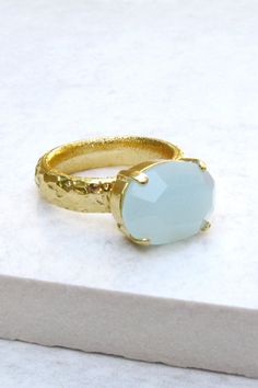 Aqua Chalcedony Ring, Oval Ring, Turquoise Ring, #jewelry #ring @EtsyMktgTool #fashionablering #statementring #goldstatementring Light Blue Ring, Aqua Chalcedony Ring, Rings Turquoise, Aqua Ring, Ring Inspiration, Rings Gemstone, Blue Gemstone Rings, Antique Silver Rings, Swarovski Ring