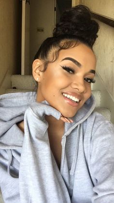 pinterest: curlylexa ✨ Cydney Christine, Baddie Hairstyles, Black Girls Hairstyles, Bun Hairstyles, Baby Hairstyles, Hair Looks, Hair Goals, Hair Inspo