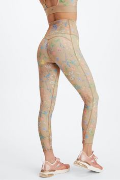 PureLuxe Ultra High-Waisted 7/8 Legging Fabletics Saguaro Floral female Activewear >> Womens >> Bottoms >> Leggings >> 7/8s PureLuxe regular All-Way Stretch/Chafe-Resistant/Hidden Pockets/Moisture-Wicking/UPF Protection Extra-high rise style in PureLuxe Female Activewear, High Rise Style, Fashion Group, Range Of Motion, Classic White, Active Wear For Women, Black Floral, Moisture Wicking, Soft Fabrics