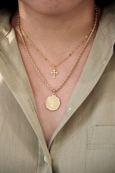 Gold Coin Jewelry, Dainty Cross Necklace, Gold Coin Necklace, Gold Link Chain, Coin Jewelry, Coin Necklace, Gold Chain Necklace, Coin Pendant, Chain Link Necklace