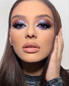 Blue Makeup Looks, Mekap Mata, Purple Makeup, Smink Inspiration, Eye Makeup Designs, Makijaż Smokey Eye, Blue Eyeshadow