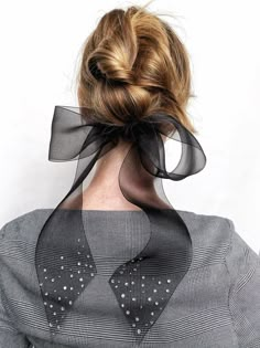 Holiday Outfit Ready, this oversized crystal silk organza bow goes great under a low bun, with your hair down or to the side. Bun Bow, Lelet Ny, Giant Bow, Black Tie Optional, Organza Bow, Glam Boho, Halo Headband, Headband Jewelry, Peinados Fáciles Para Cabello Corto