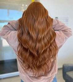 Golden Copper Hair, Copper Hair Color Ideas, Colors 2023, Fall Hair Color Trends, Golden Copper, Ginger Hair Color, Fall Hair Color For Brunettes, Copper Hair Color, Red Fall