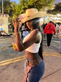 Stylish Black Women, Cowgirl Boots Outfit, Cute Cowgirl Outfits, Casual Country Outfits, Cowgirl Style Outfits, Black Cowgirl, Tailgate Outfit, Southern Outfits, Looks Country