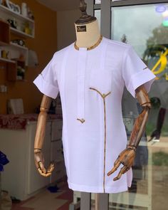 OSMart_Fashion on Instagram: "THE KAFTAN DOCTOR ✂️🧵🪡" Men Native, Men Kaftan Designs, Female Senator Wears, African Male Suits, Senator Wears, Men African Wear, African Wear For Men, Costume Africain, Nigerian Men Fashion