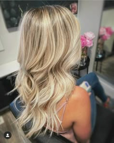 Creamy Blonde With Lowlights, Different Kinds Of Blonde, Balayage Hair Blonde With Money Piece, Creamy Blonde Hair Balayage, Brown Hair Dyed Blonde, Dimensional Blonde With Lowlights, Lowlights On Blonde Hair