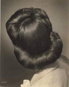 Hairstyle Tricks, Hair Rat, Cabelo Pin Up, 40s Hairstyles, 1940s Hairstyles, Pin Curls, Hair Setting, Hair Girl